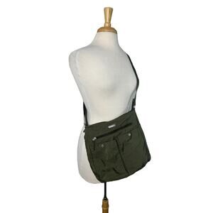 BAGGALLINI Green Nylon Multi-Pocket Crossbody Bag Purse Zipper Travel Snap